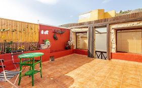 Flatguest Amiga Mia - Traditional House